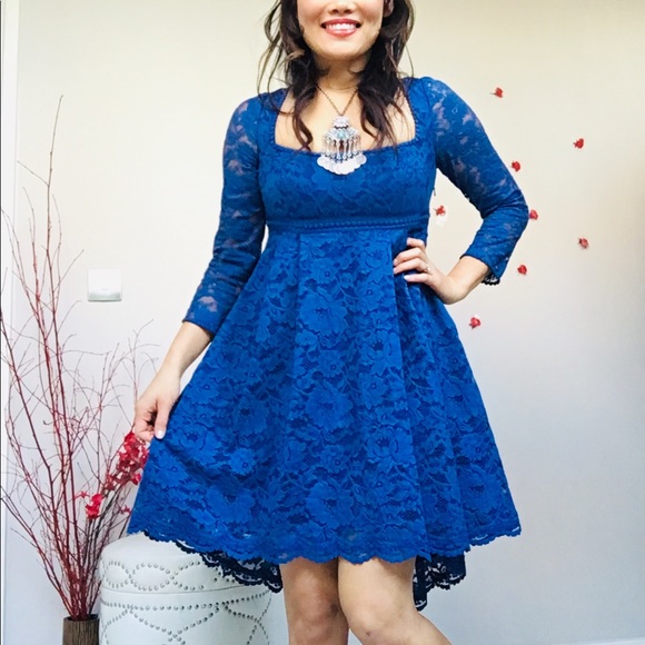 Free People Dresses & Skirts - ✨Free People Royal Blue Floral Lace Empire Dress✨